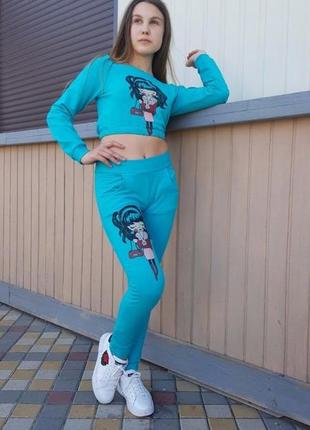 Костюм на дівчинку