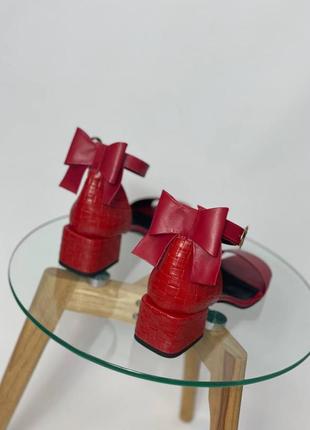 Эксклюзивные босоножки красные натуральная итальянская кожа с бантиком3 фото
