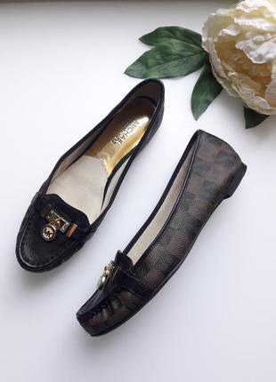Балетки туфлі шкіряні чорні-коричневі принт michael kors1 фото
