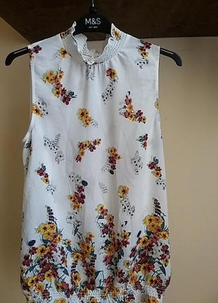 Річна блуза без рукавів в квітковий принт oasis