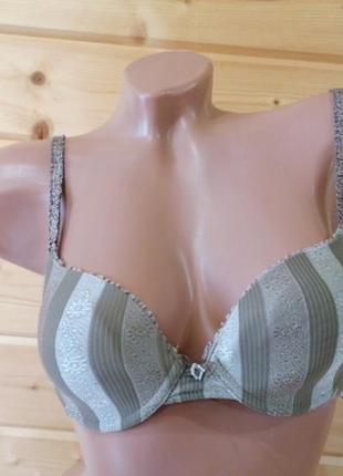 Бюстгальтер triumph