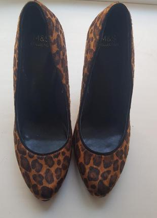 Обалденные туфли,леопардовый принт,мех.m&s.2 фото