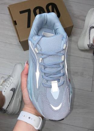 Yeezy boost 700 v2 blue reflective кроссовки адидас женские изи буст изики4 фото