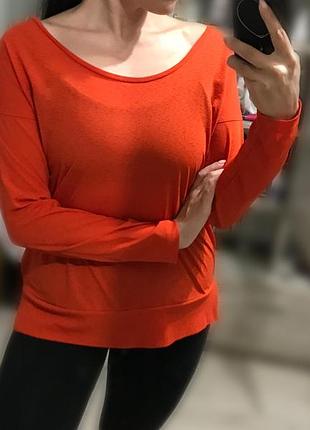 Женская кофточка кораллово-оранжевого цвета