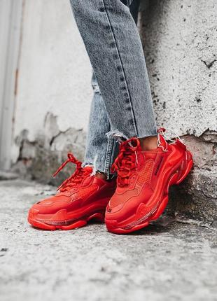 Женские кроссовки triple s «red» демисезонные