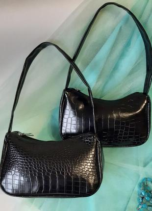 Черная сумочка багет