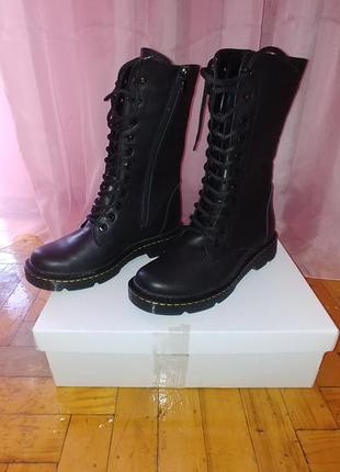 Продам женские ботинки берцы