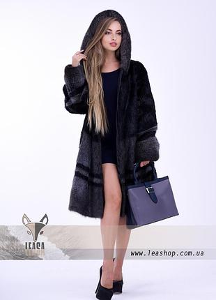 Класична шуба з нутрії великих розмірів 50+
