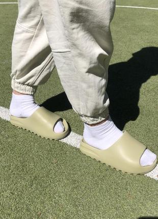 Розпродаж тапки тапочки adidas yeezy slide resine шлепки9 фото