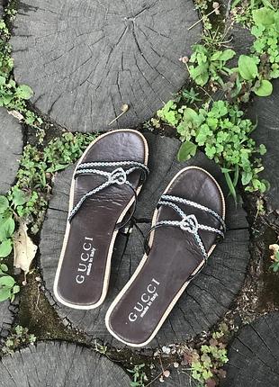 Итальянские шлёпанцы gucci сланцы маленький каблучок винтажные в стиле нулевых