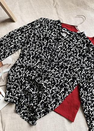 Чёрное-белая блуза h&m шифоновая