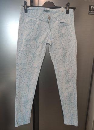 Зауженные брюки из котона