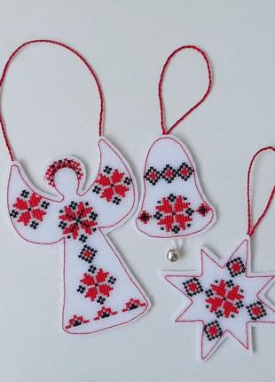 Елочные украшения, вышитые подвески