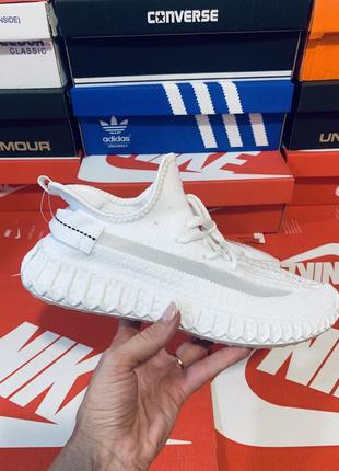 Кроссовки adidas yeezy boost1 фото