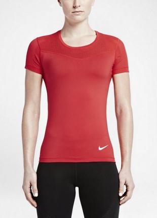 Спортивна футболка nike pro hypercool - m