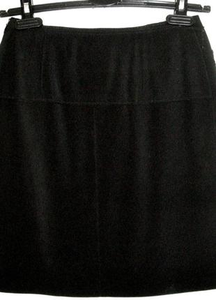 Cтильная юбка мини чёрная с разрезом расшивка бисер пайетки4 фото