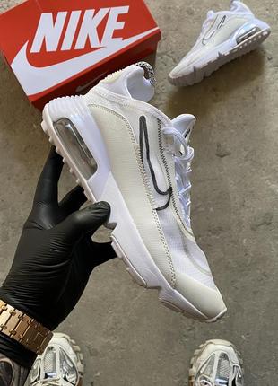 Чоловічі кросівки nike air max 2090 white beige, кросівки найк аір макс 2090 білі з бежевим сітка