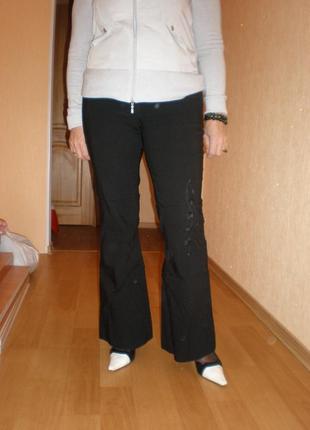 Стрейчевые брюки с вышивкой на рост 155-160 см