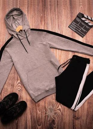 Мужской трикотажный спортивный костюм с капюшоном черный