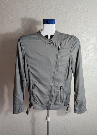 Легкая косуха armani exchange
оригинал
очень мягкая и приятная