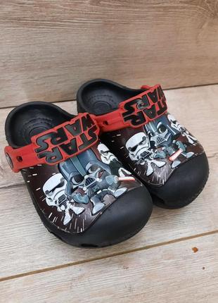Дітячі оригінальні  crocs star wars розмір 25 .8с9 устілка 14,5