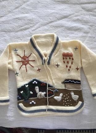 Кофта свитер с оригинальным декором
