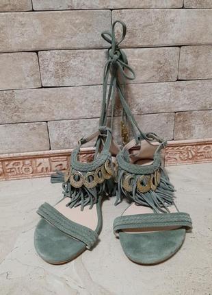 Босоножки из натуральной замши  с бахромой