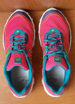 Кросівки new balance.
