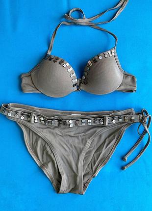 Бронзовый купальник с камешками