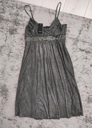 Вечірнє плаття vila