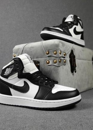 Подростковые кроссовки jordan белые с чёрным