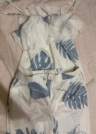 Костюм женский