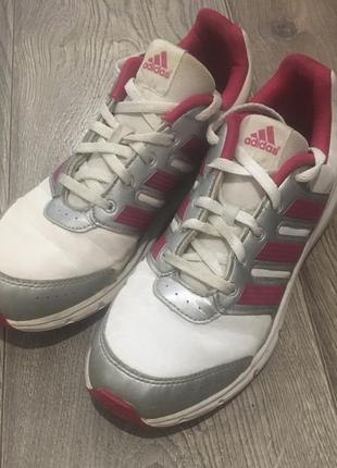 Adidas кроссовки женские,молодёжные1 фото