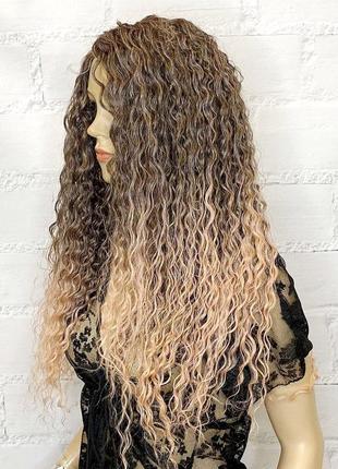 Перука на сітці lace front wig рожева коричнева довга кучерява термостійка без чубчика2 фото