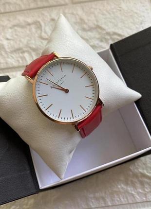Женские наручные часы rosefield красные в подарочной коробочке
