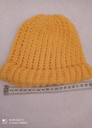 Hand made новая мягенькая трикотажная жёлтая шапочка.1+1+1=41 фото