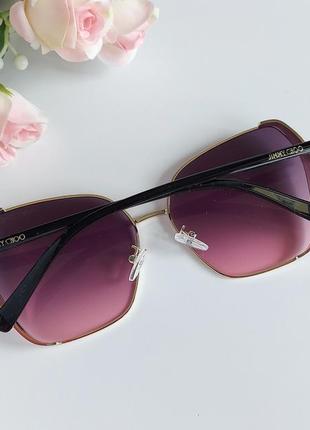 Солнцезащитные очки в сиреневом цвете3 фото