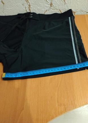 Мужские плавки для купания.