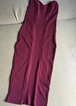 Платье миди по фигуре prettylittlething