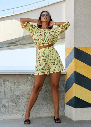 Костюм двойка топ шорты модный принт