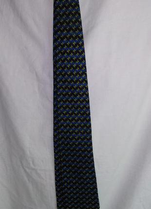 Классный фирменный галстук