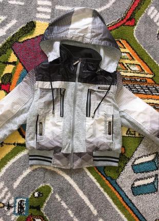 Демисезонная куртка для мальчика 4-6 лет