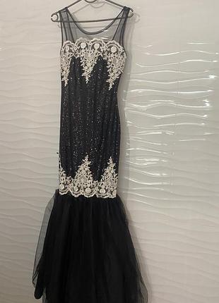 Плаття вечірнє