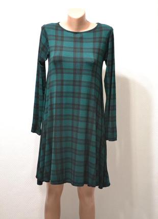 Зеленое платье в клетку    4.42 фото