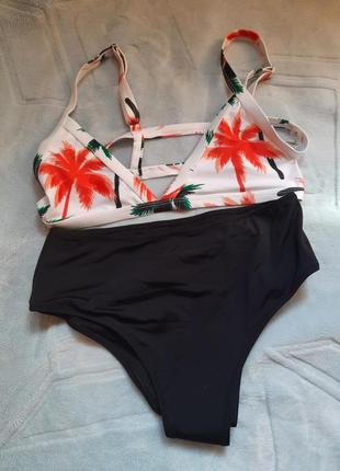 Красивый купальник