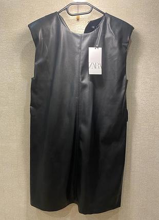 Сукня з екошкіри zara