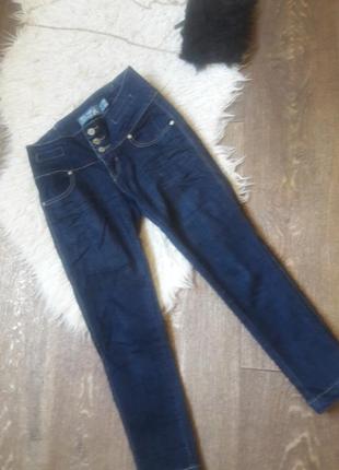 Укорочені джинси денім