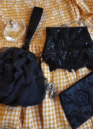 Косметичка чорна з вишивкою паєтки, бісер атлас клатч3 фото
