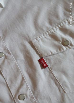 Белая рубашка с коротким рукавом на кнопках от levis.