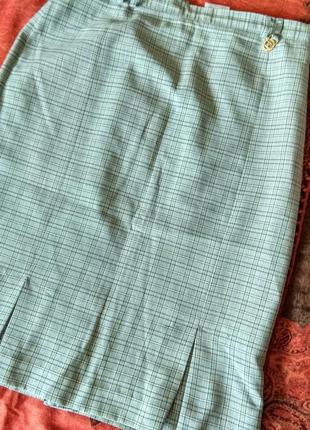 Лёгкая юбка классического фасона.1 фото